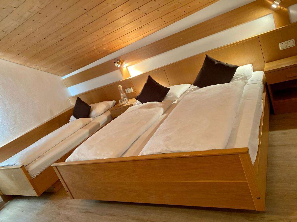 Garni Hotel Tauber Брессаноне Экстерьер фото